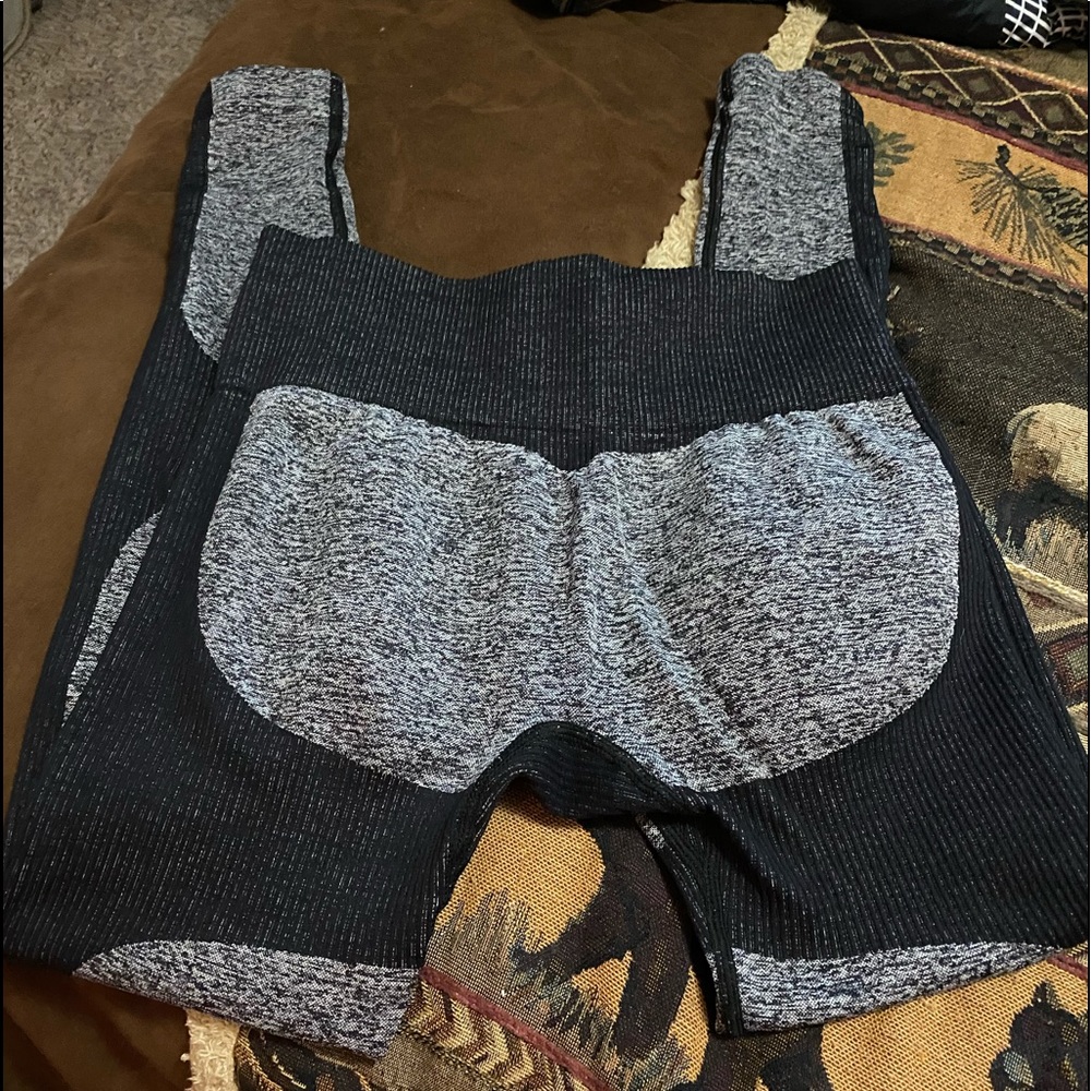 Doyoueven leggings